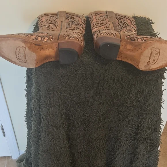 Brown Embroidered Women's Boots - Picture 7 of 7